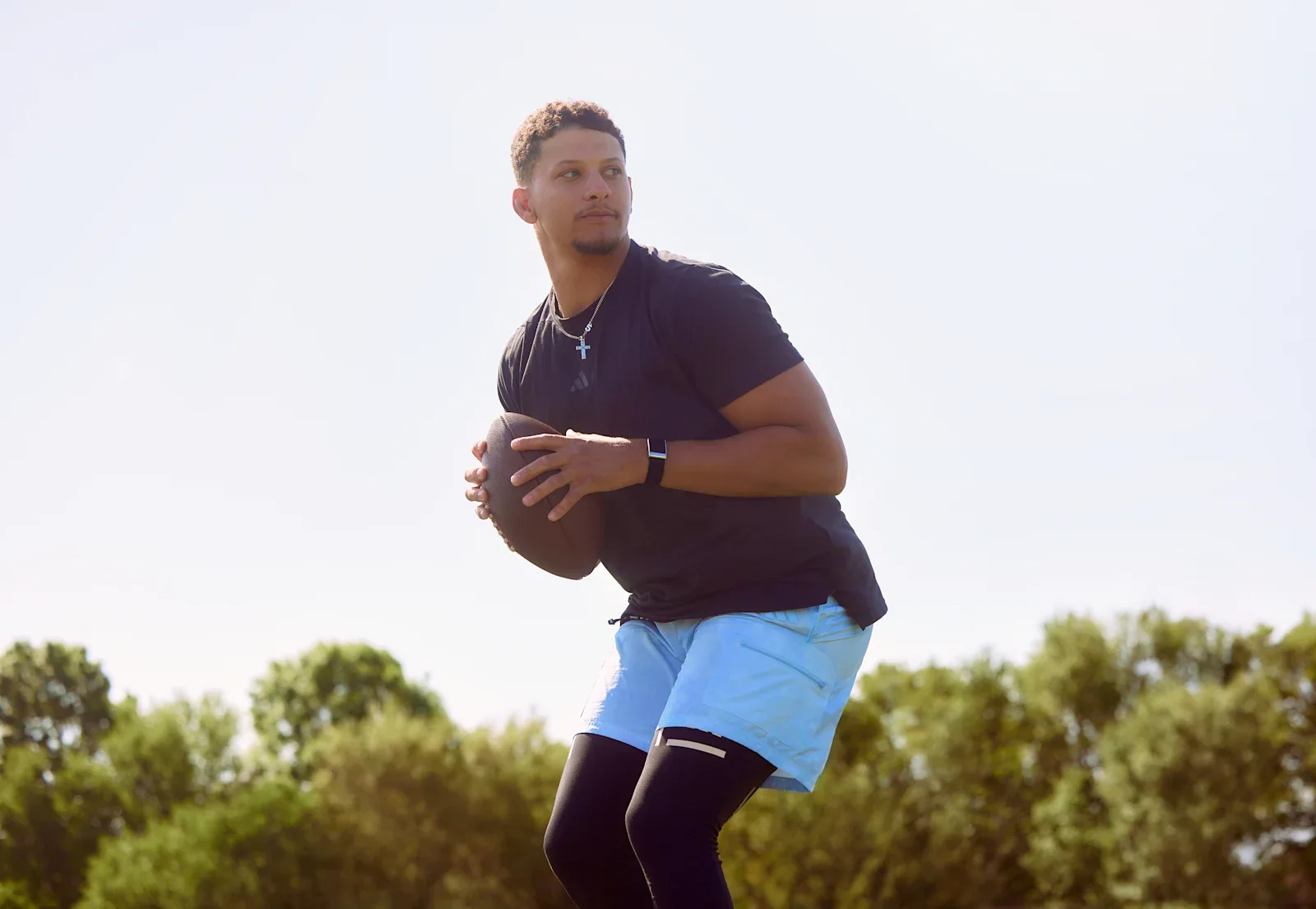 Patrick Mahomes đeo WHOOP
