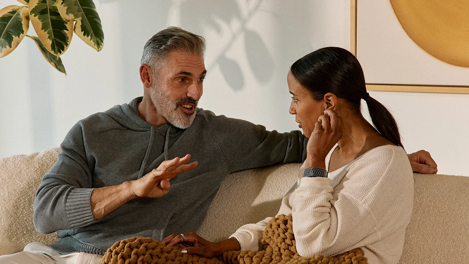 WHOOP Family Plan là gì? Điều kiện, cách tạo gói gia đình và theo dõi người thân